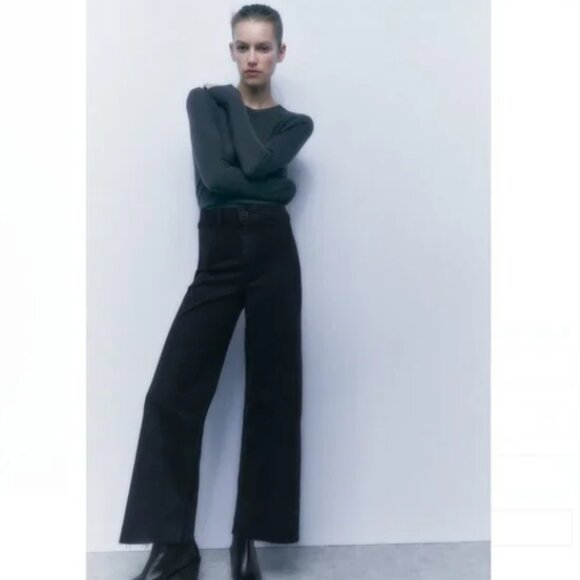 NEW! Zara 'The Marine' Straight Jeans in PURE BLACK (0) - Picture 5 of 10